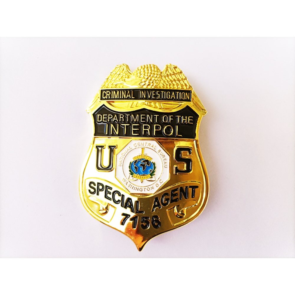 Souvenir enamel security military Police badge