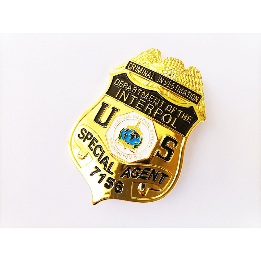 Souvenir enamel security military Police badge